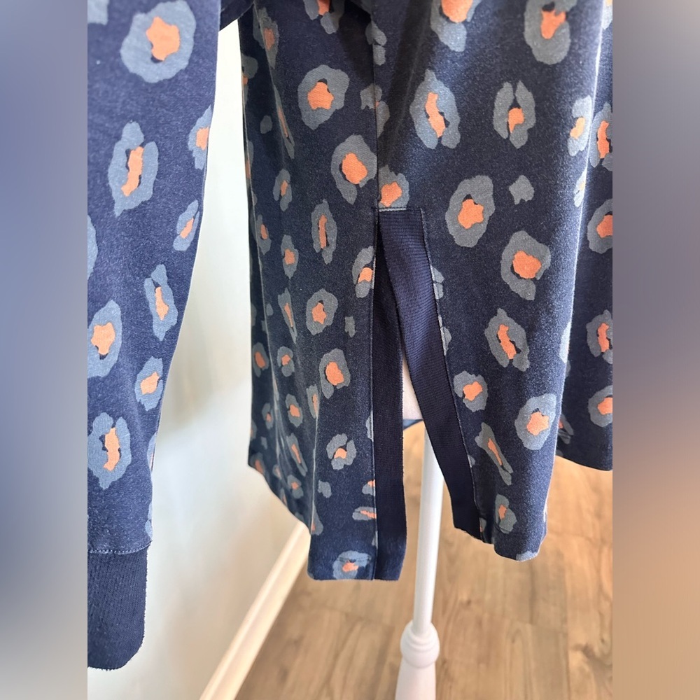 M Wonderly blue orange leopard print sweatshirt tunic side slit top shirt - Picture 4 of 6
